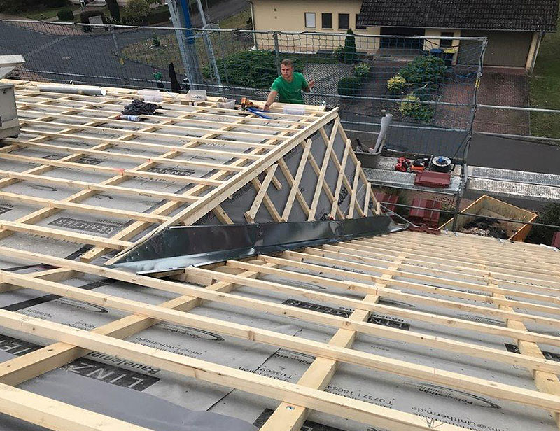 Dacheindeckung in Fulda. Neues Dach vom Profi
